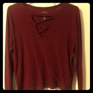 Hollister wine red top
